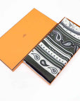 カレ ジェアン 140 GRAND APPARAT BANDANA グラン アパラ バンダナ ヴェールロデン/ホワイト/ブラック カシミヤ シルク スカーフ